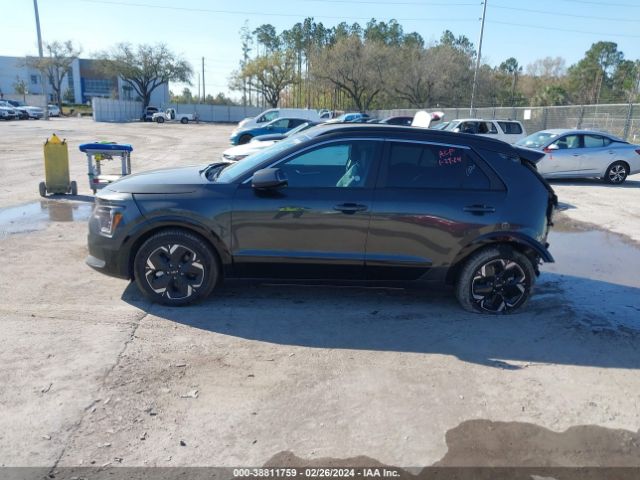 KNDCR3L16R5080672 KIA Niro Ev Wind