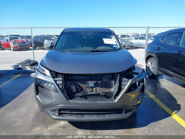 5N1AT3AA8MC686857 Nissan Rogue S Fwd