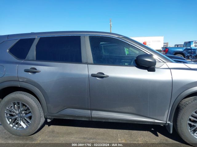 5N1AT3AA8MC686857 Nissan Rogue S Fwd