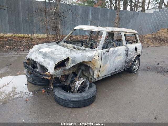 2009 MINI COOPER CLUBMAN WMWML33599TX33934 Photo 1