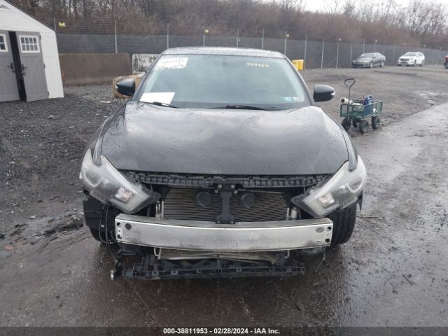 1N4AA6AP3HC433957 Nissan Maxima 3.5 Sl