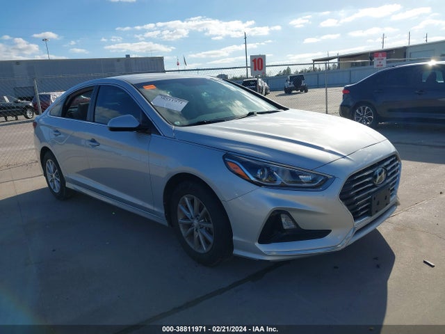 Hyundai SONATA SE 2019 5NPE24AF7KH812346 Image 1