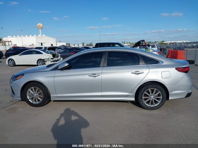 Hyundai SONATA SE 2019 5NPE24AF7KH812346 Image 13