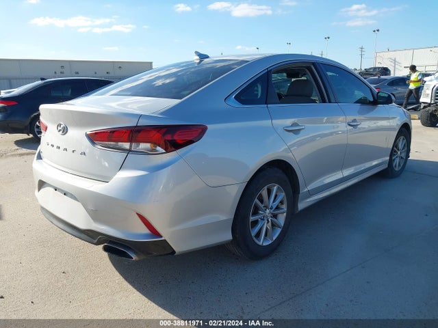 Hyundai SONATA SE 2019 5NPE24AF7KH812346 Image 4
