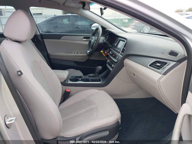 Hyundai SONATA SE 2019 5NPE24AF7KH812346 Image 5