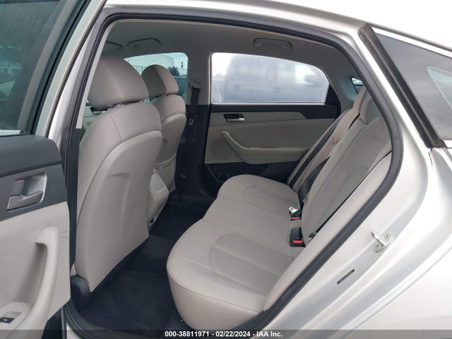 Hyundai SONATA SE 2019 5NPE24AF7KH812346 Image 8