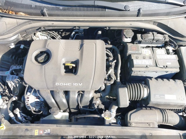 Hyundai ELANTRA SE 2018 5NPD74LF3JH372425 Image 10