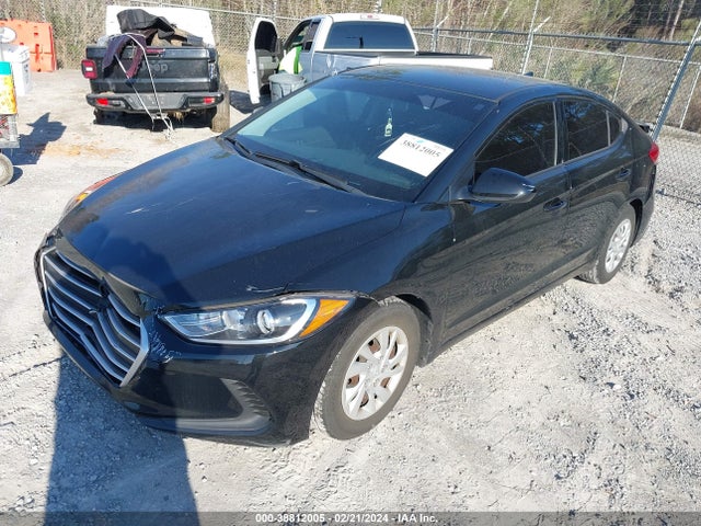 Hyundai ELANTRA SE 2018 5NPD74LF3JH372425 Image 2