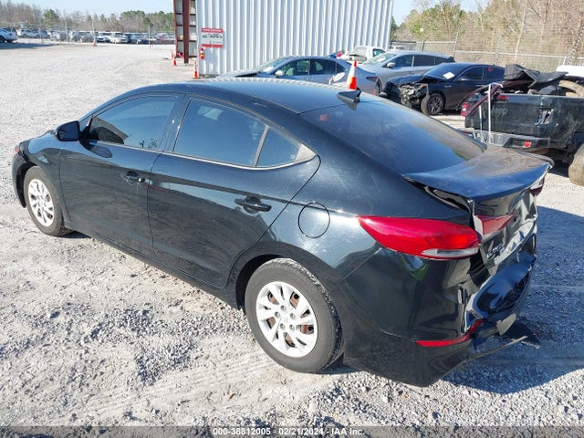 Hyundai ELANTRA SE 2018 5NPD74LF3JH372425 Image 3