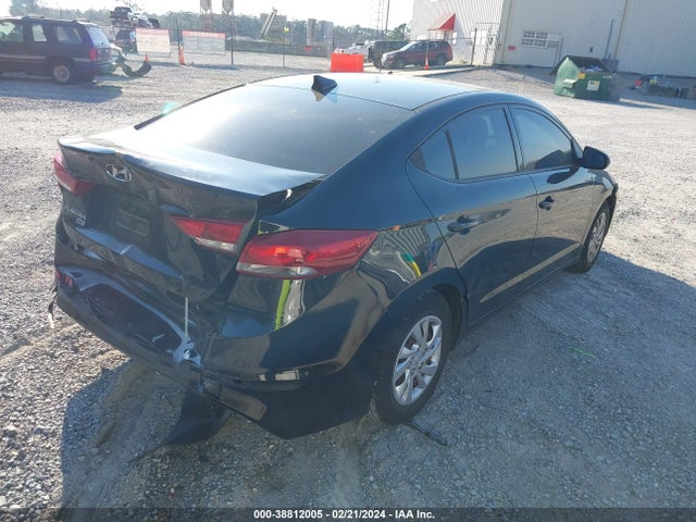 Hyundai ELANTRA SE 2018 5NPD74LF3JH372425 Image 4