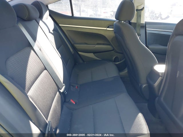 Hyundai ELANTRA SE 2018 5NPD74LF3JH372425 Image 8