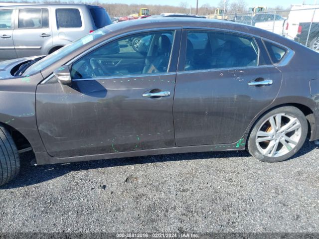 1N4BL3AP0HC114528 Nissan Altima 3.5 Sl/3.5 Sr