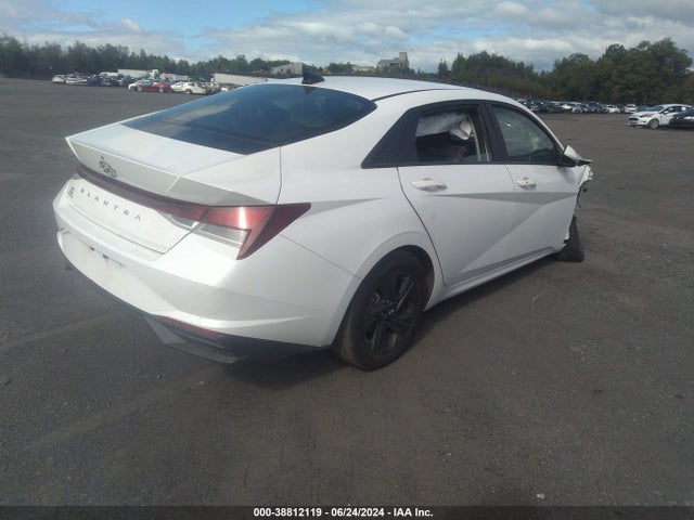 Hyundai ELANTRA SEL 2023 5NPLM4AG2PH095209 Image 4
