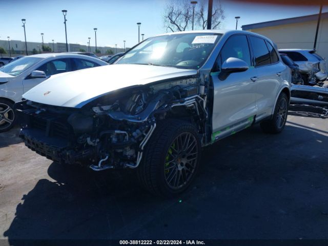 2017 PORSCHE CAYENNE E-HYBRID WP1AE2A26HLA69141 Photo 1