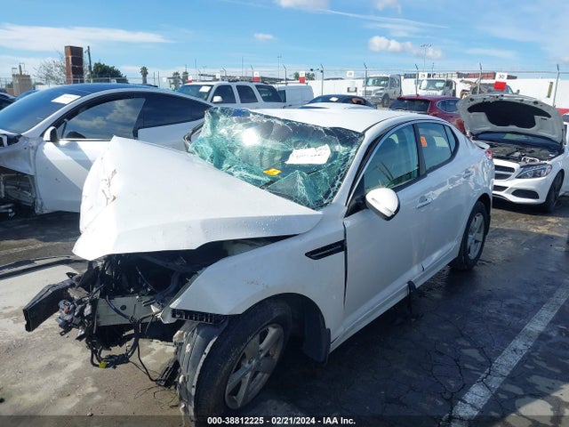 KIA Optima Lx 2015 KNAGM4A72F5641990 Image 2