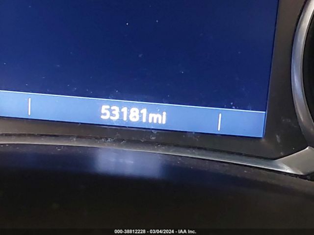 3GNAXUEV6KS549121 Chevrolet EQUINOX LT