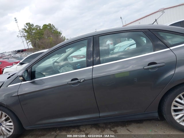 Ford Focus Titanium 2015 1FADP3J2XFL259509 Image 15