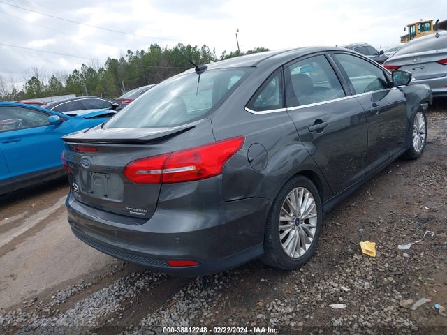 Ford Focus Titanium 2015 1FADP3J2XFL259509 Image 4