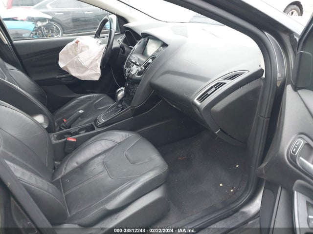Ford Focus Titanium 2015 1FADP3J2XFL259509 Image 5