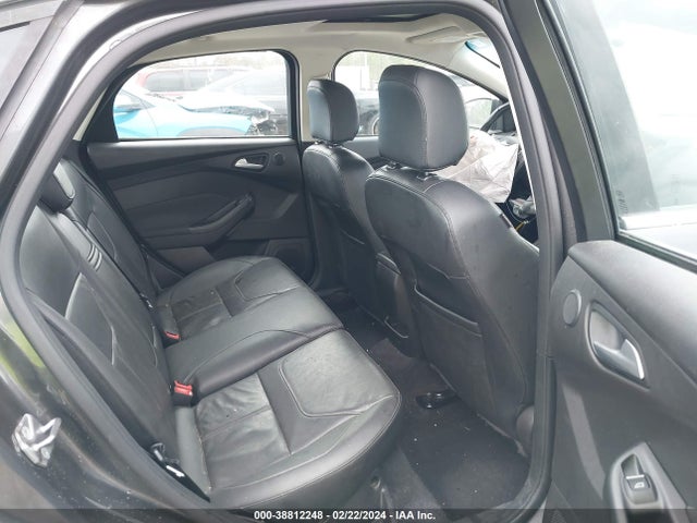 Ford Focus Titanium 2015 1FADP3J2XFL259509 Image 8