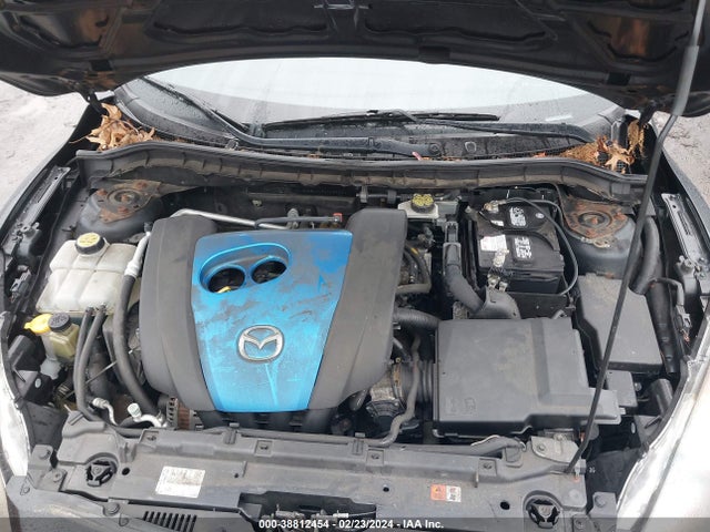 2013 MAZDA MAZDA3 I SPORT VIN: JM1BL1UP0D1832810