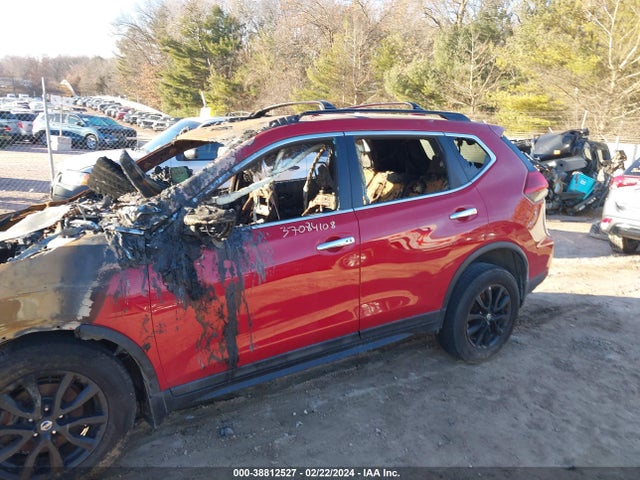 5N1AT2MVXHC872317 Nissan ROGUE SV