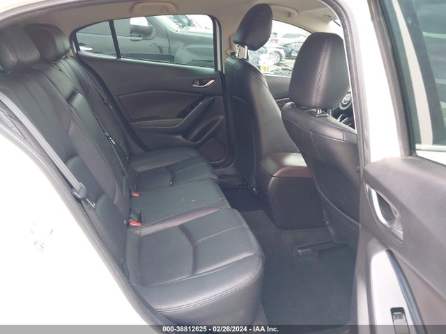 3MZBN1L33JM169110 Mazda Mazda3 Touring