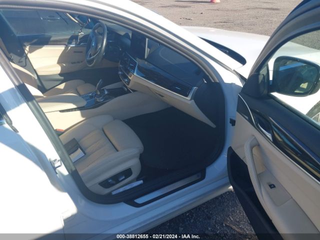 2021 BMW 5 SERIES WBA13BJ02MCF95959 Photo 4