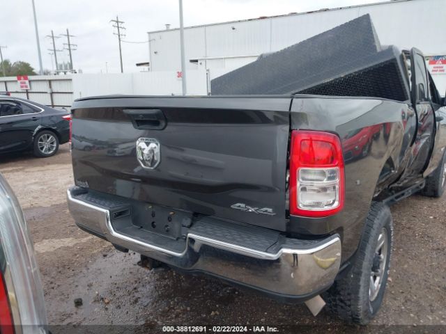 3C6UR5CJ1LG142566 RAM 2500 Tradesman  4x4 6'4 Box