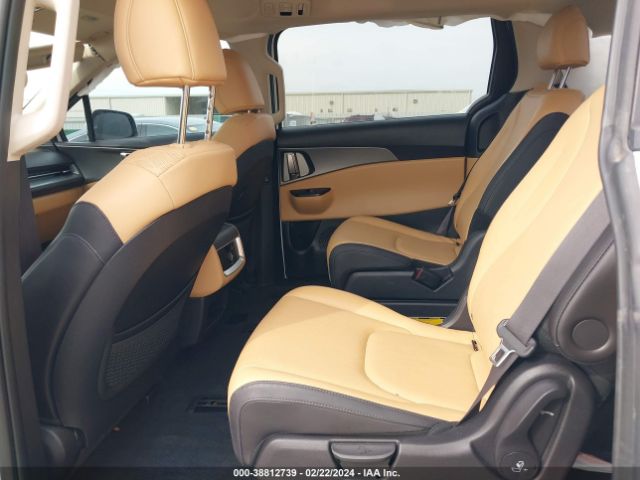 KNDNB4H39N6125119 KIA Carnival Mpv Lx Seat Package