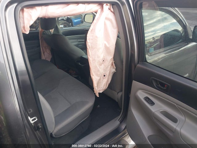 Toyota Tacoma Base V6 2015 3TMLU4ENXFM183765 Image 8