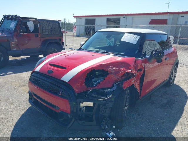 2024 MINI HARDTOP WMW53DH0XR2V24912 Photo 1