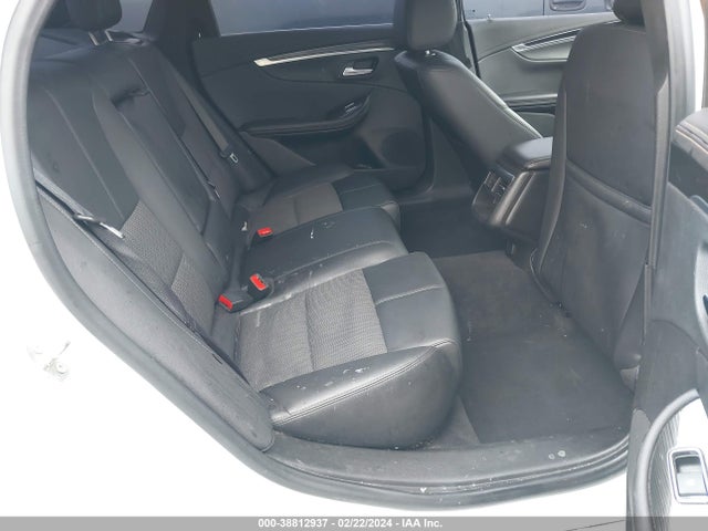 Chevrolet IMPALA 1LT 2018 2G1105S37J9170753 Image 8