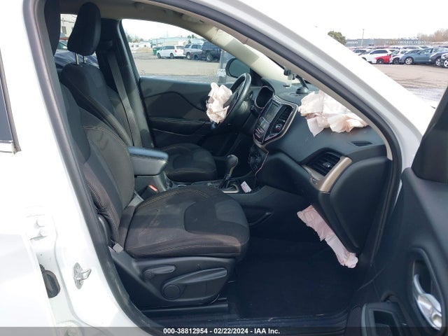Jeep Cherokee Latitude 2015 1C4PJLCB4FW596293 Image 5