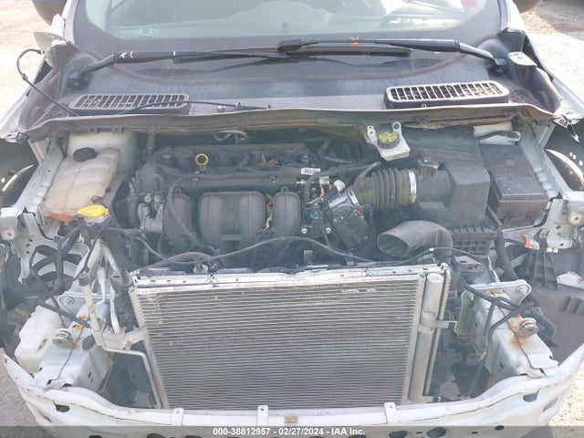 2015 FORD ESCAPE S VIN: 1FMCU0F77FUB15598