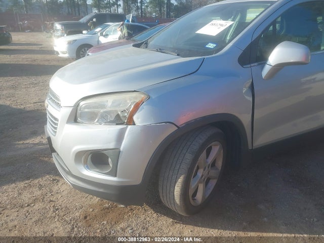 Chevrolet TRAX LTZ 2015 3GNCJNSB9FL248403 Image 6
