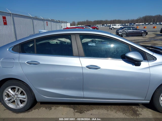 Chevrolet Cruze Lt Auto 2018 1G1BE5SM2J7141449 Image 14