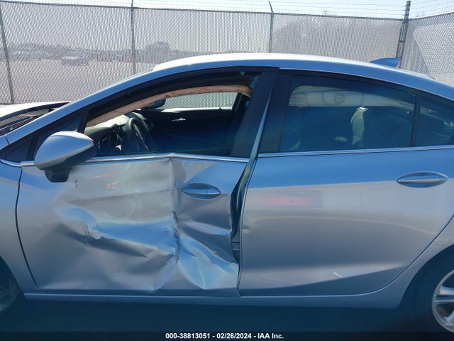 Chevrolet Cruze Lt Auto 2018 1G1BE5SM2J7141449 Image 15