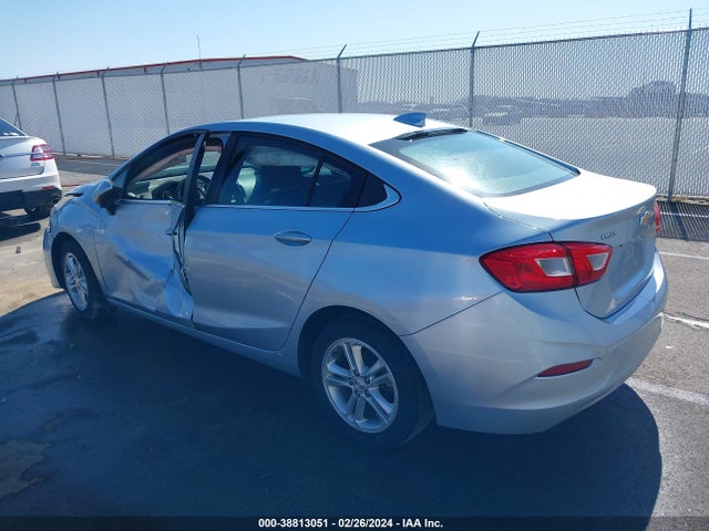 Chevrolet Cruze Lt Auto 2018 1G1BE5SM2J7141449 Image 3