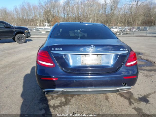 WDDZF4KBXHA195712 Mercedes-Benz E 300 4matic