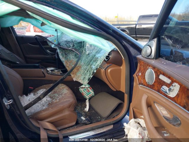WDDZF4KBXHA195712 Mercedes-Benz E 300 4matic