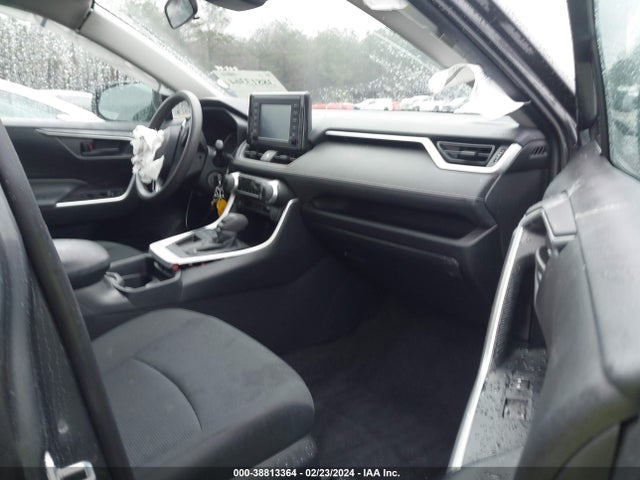 Toyota RAV4 LE 2019 2T3H1RFV5KW054383 Image 5