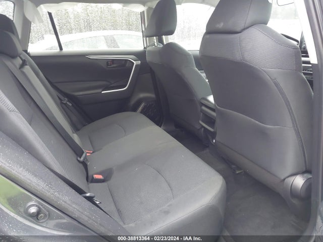 Toyota RAV4 LE 2019 2T3H1RFV5KW054383 Image 8