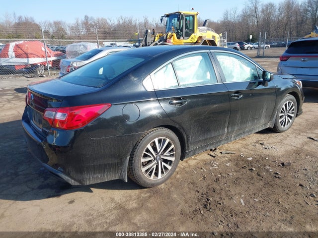 4S3BNAB68J3010468 Subaru Legacy 2.5i