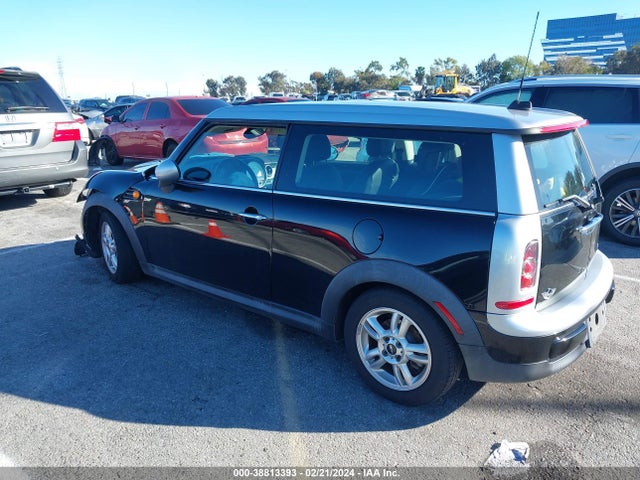 2012 MINI COOPER CLUBMAN WMWZF3C52CT488897 Photo 2