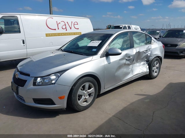 Chevrolet Cruze 1lt Auto 2014 1G1PC5SB3E7395770 Image 2