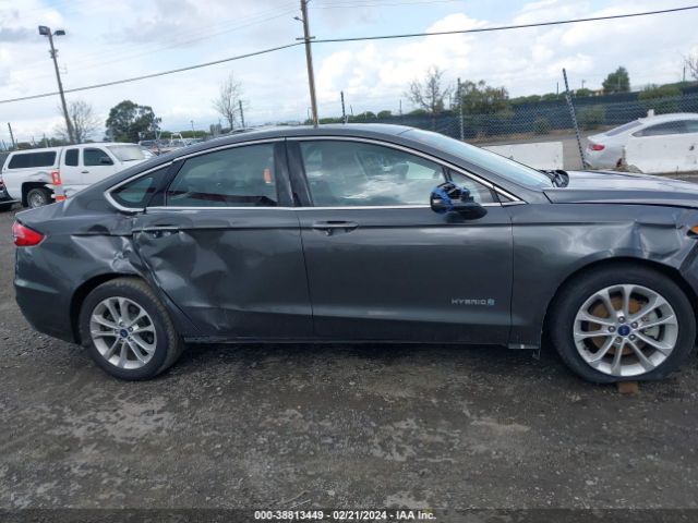 3FA6P0MU5KR201792 Ford Fusion Hybrid Sel
