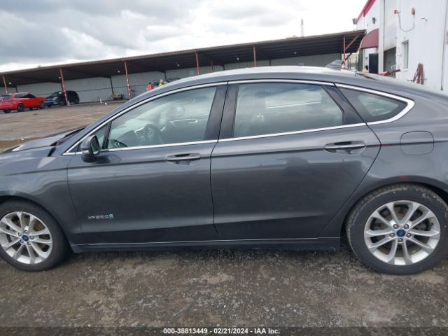 3FA6P0MU5KR201792 Ford Fusion Hybrid Sel