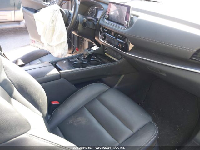 5N1AT3CA2MC739744 Nissan Rogue Sl Fwd