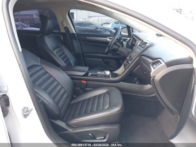 Ford FUSION SEL 2019 3FA6P0CD5KR269317 Image 5